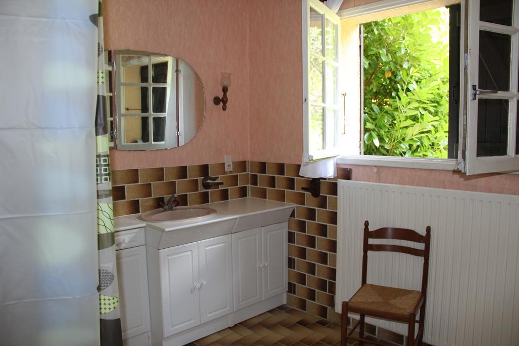 Holiday Home Maison De La Litiere Pugny-Chatenod 客房 照片
